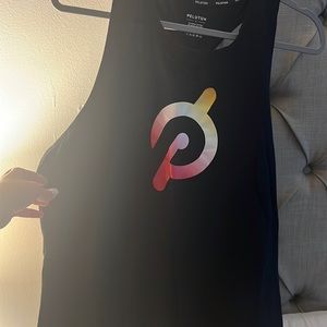 Peloton razor back tank in large